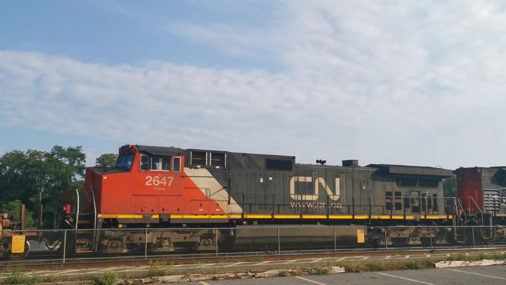 CN 2647